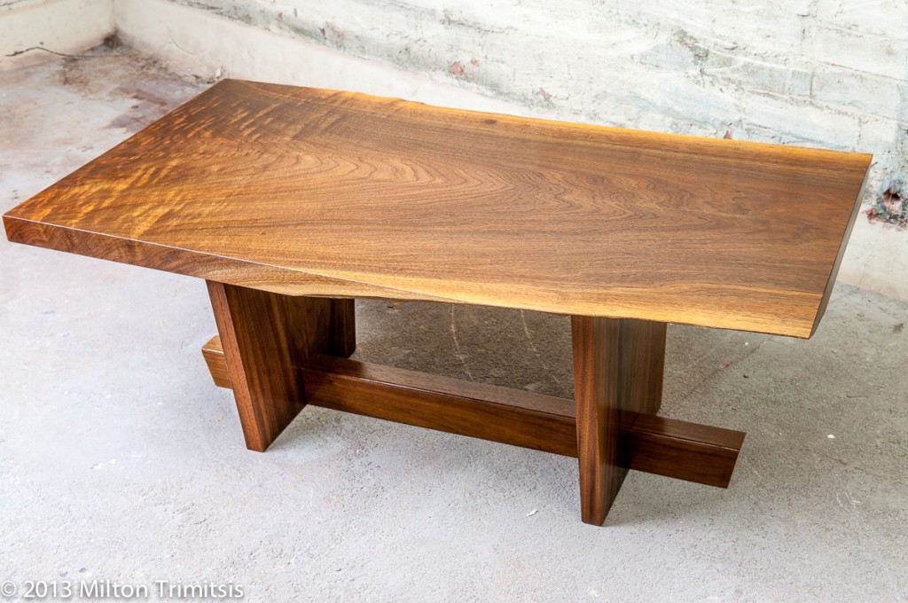 Another walnut coffee table in the style ofGeorge Nakashima