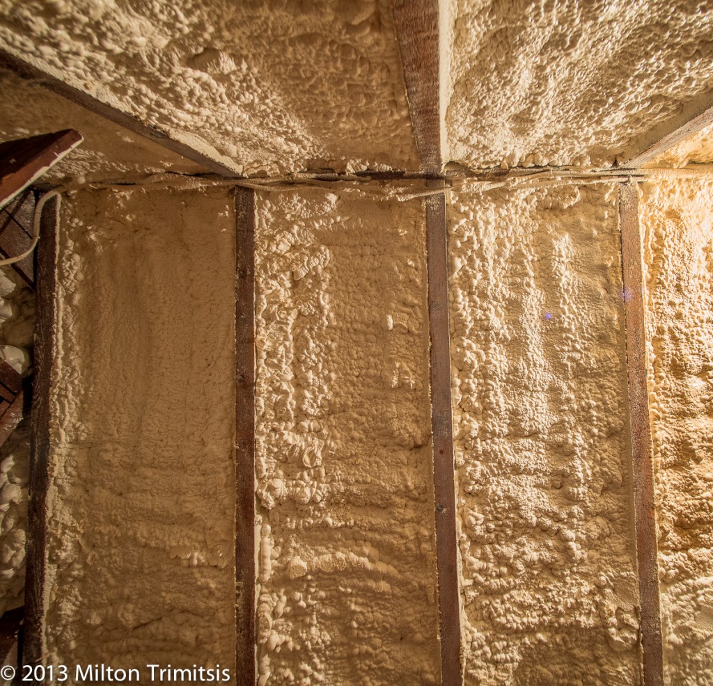 Closed-cell foam in between rafters